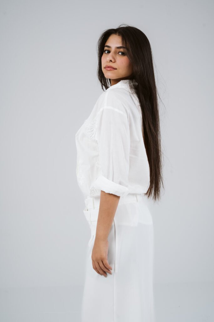 Flowy One-Size Blouse - Image 3