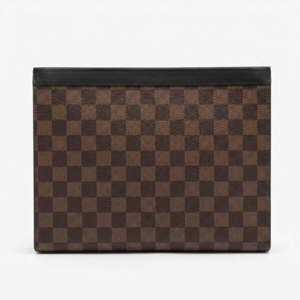 Louis Vuitton Clutch